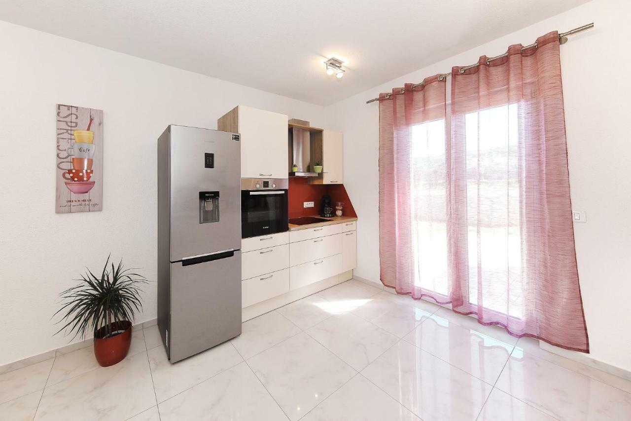 Apartment Lana Pašman Exteriér fotografie